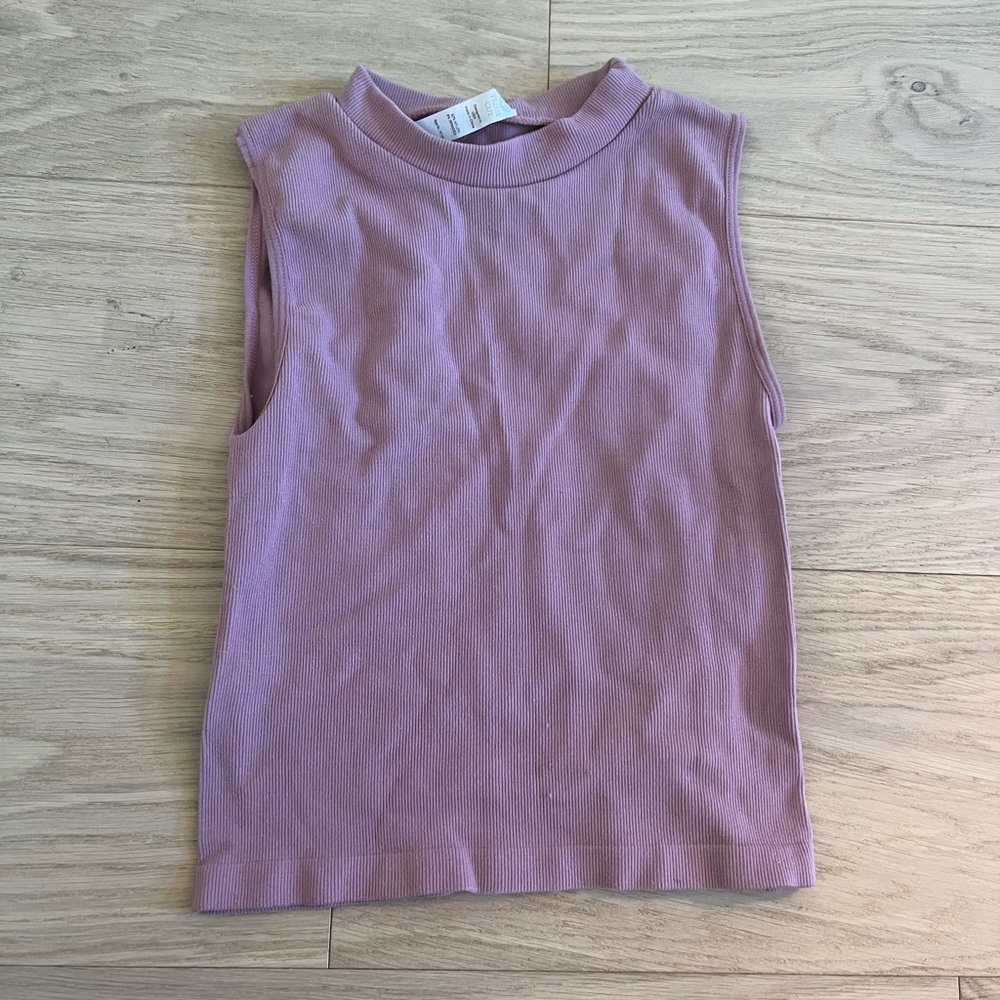 ⭐️4/$20 BUNDLE ITEM⭐️ High neck crop top